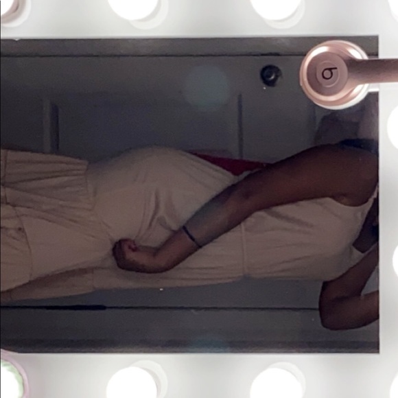 a dress - Picture 1 of 1